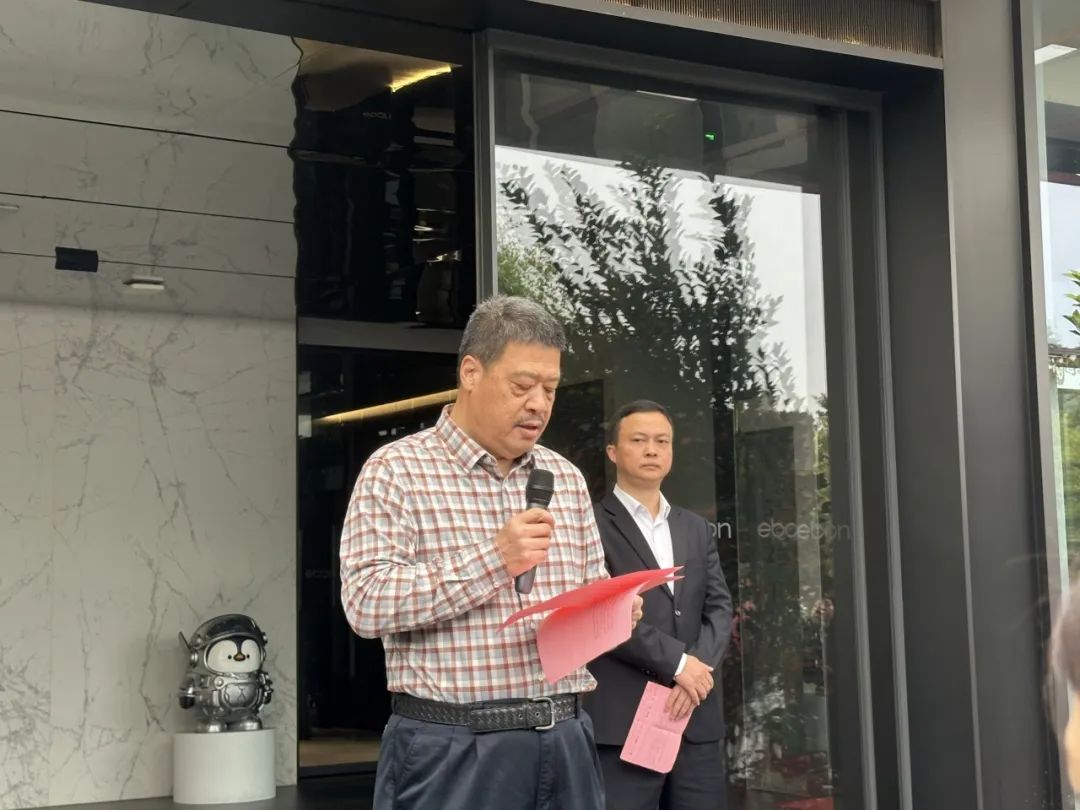 1739606779586269.jpg 3.jpg